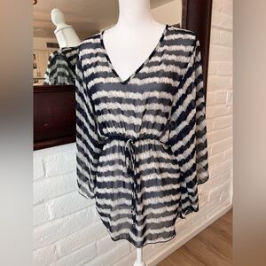 Francesca Birdcage Label Women's White Black Striped Kimono Style Kaftan Top Med